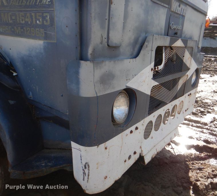 image for item DN7248 1973 White 1550T  semi truck