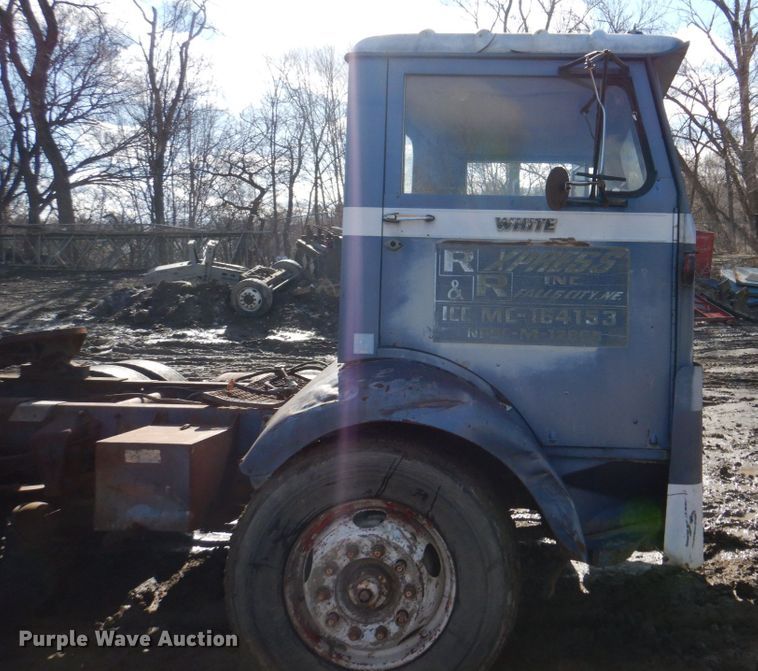 image for item DN7248 1973 White 1550T  semi truck