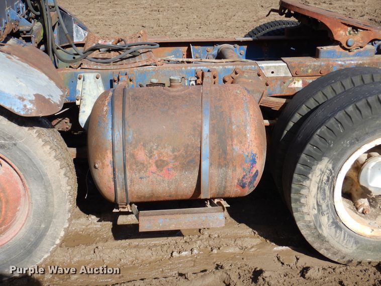 image for item DN7248 1973 White 1550T  semi truck