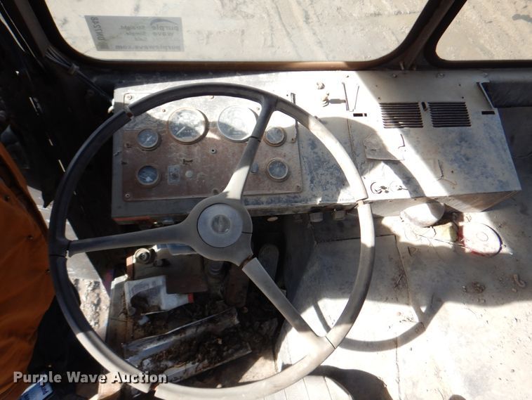 image for item DN7248 1973 White 1550T  semi truck