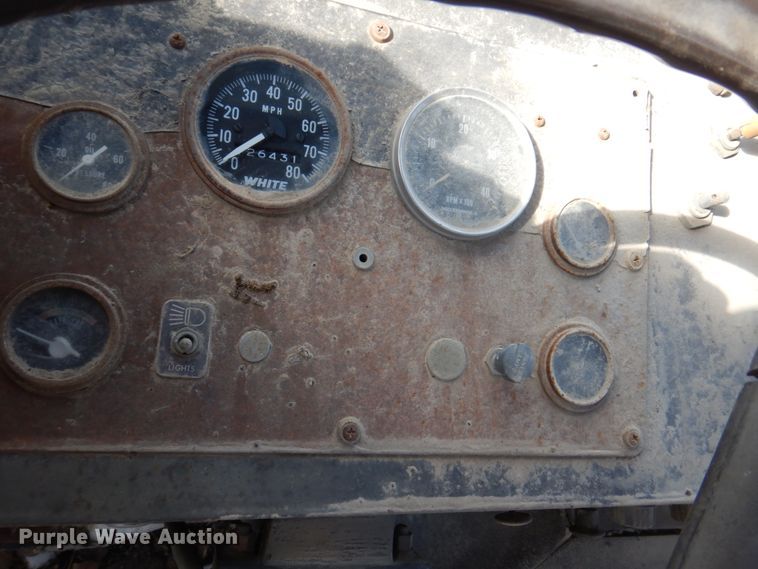 image for item DN7248 1973 White 1550T  semi truck