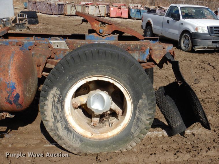 image for item DN7248 1973 White 1550T  semi truck