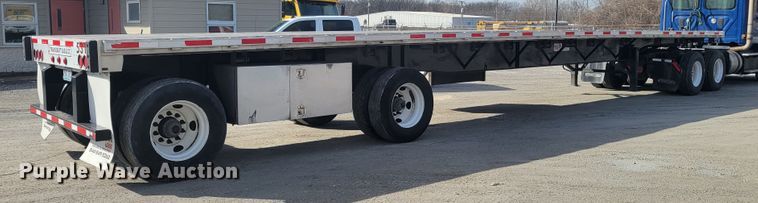 image for item HK9297 2016 Transcraft Eagle II  flatbed trailer
