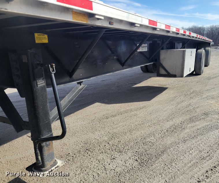 image for item HK9297 2016 Transcraft Eagle II  flatbed trailer