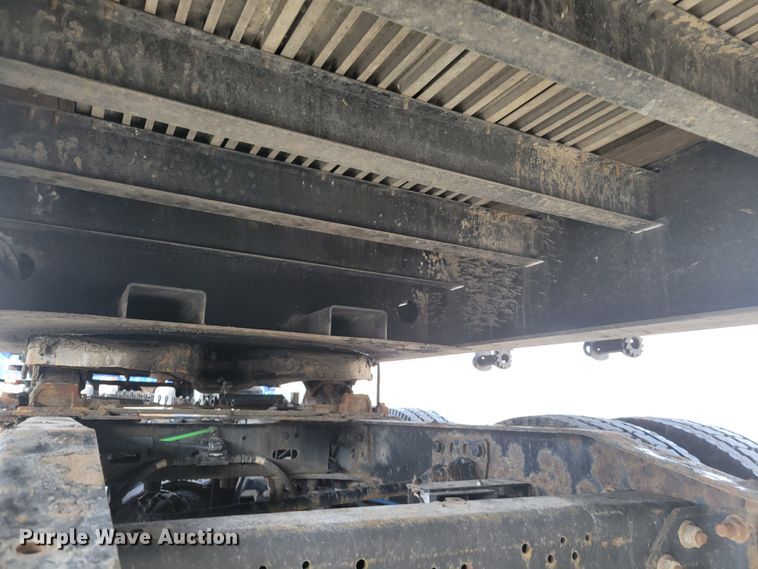 image for item HK9297 2016 Transcraft Eagle II  flatbed trailer