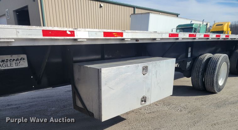image for item HK9297 2016 Transcraft Eagle II  flatbed trailer