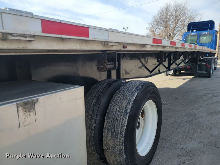 image for item HK9297 2016 Transcraft Eagle II  flatbed trailer