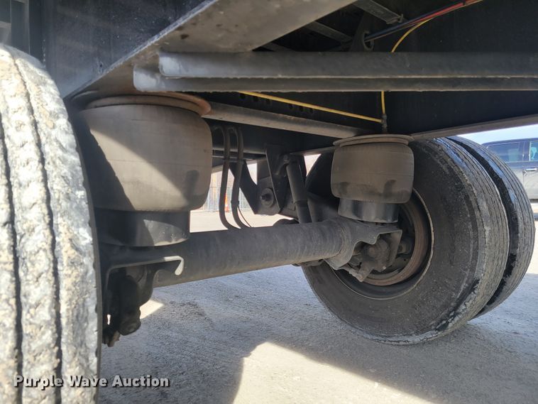 image for item HK9297 2016 Transcraft Eagle II  flatbed trailer