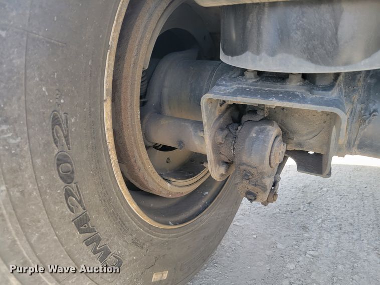 image for item HK9297 2016 Transcraft Eagle II  flatbed trailer