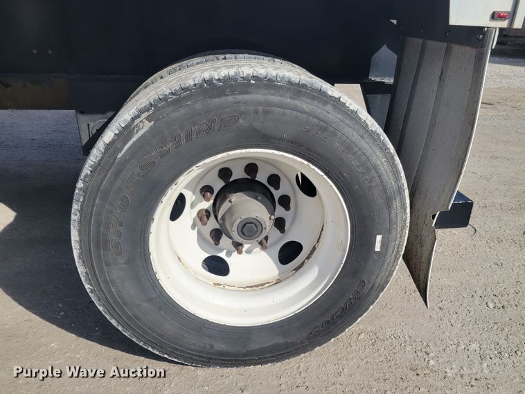 image for item HK9297 2016 Transcraft Eagle II  flatbed trailer