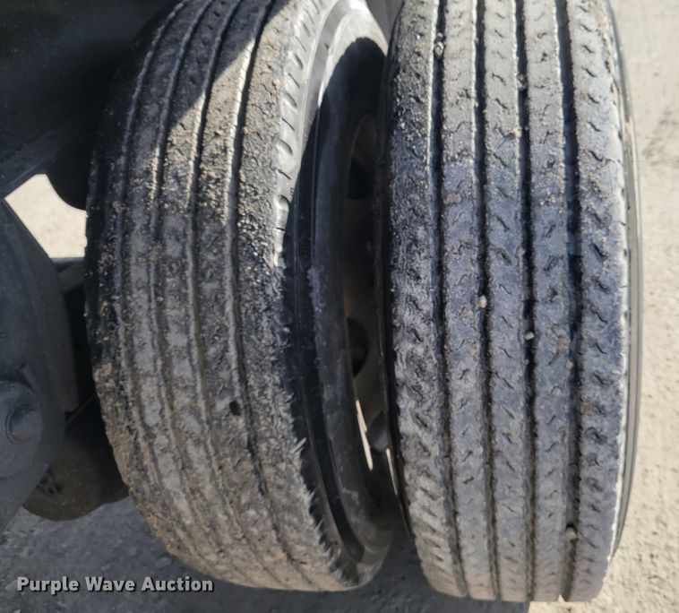 image for item HK9297 2016 Transcraft Eagle II  flatbed trailer