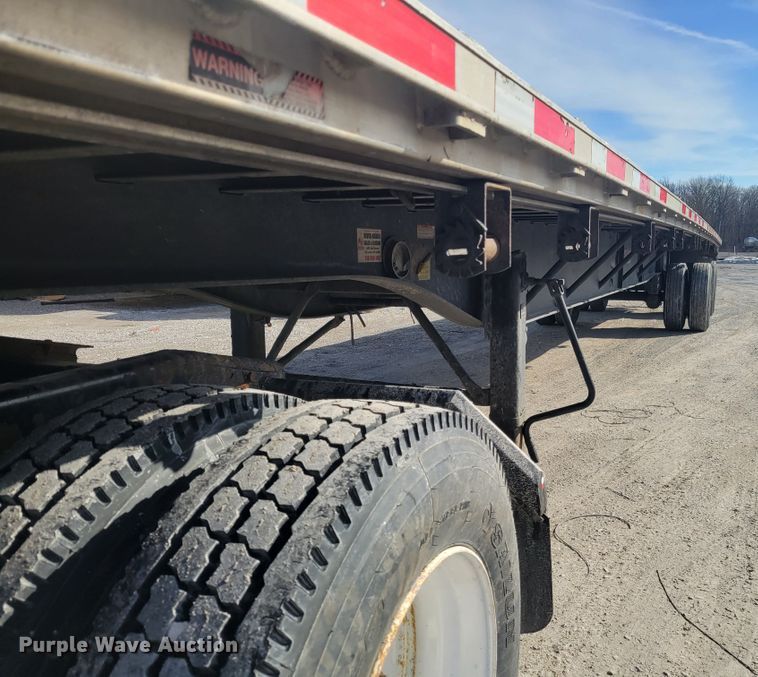 image for item HK9298 2015 Transcraft Eagle II  flatbed trailer