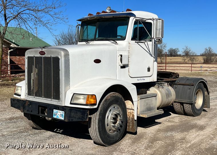 image for item ID9706 1989 Peterbilt 376  semi truck