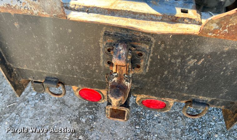 image for item ID9706 1989 Peterbilt 376  semi truck