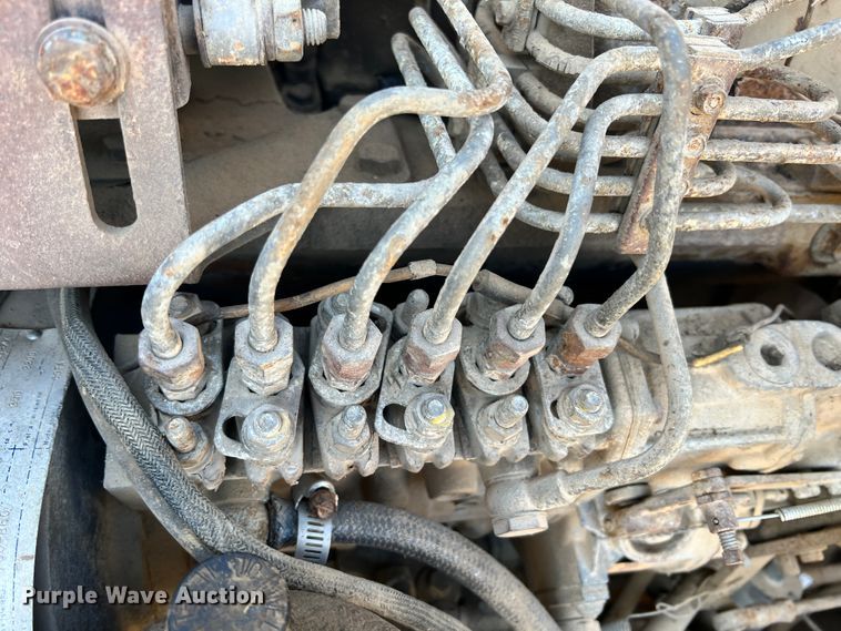 image for item ID9706 1989 Peterbilt 376  semi truck