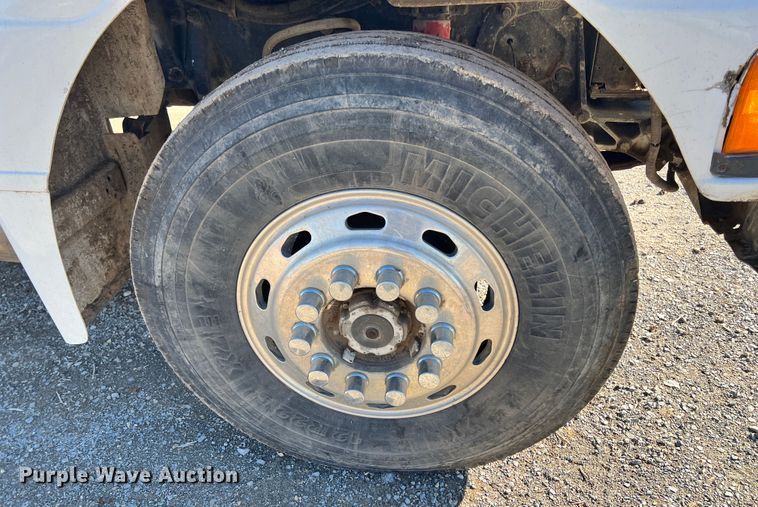 image for item ID9706 1989 Peterbilt 376  semi truck