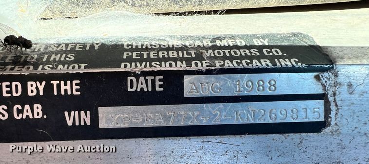 image for item ID9706 1989 Peterbilt 376  semi truck