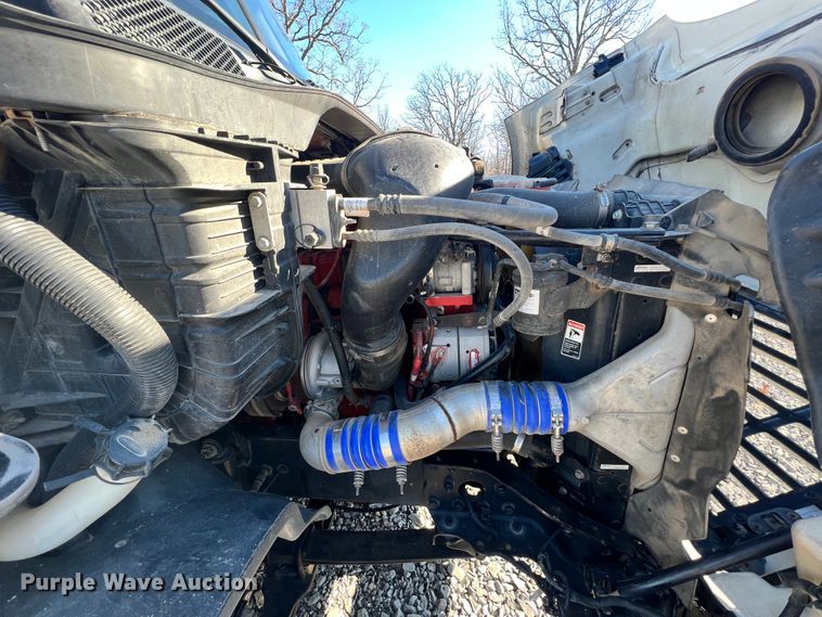 image for item ID9718 2013 Freightliner Cascadia  semi truck