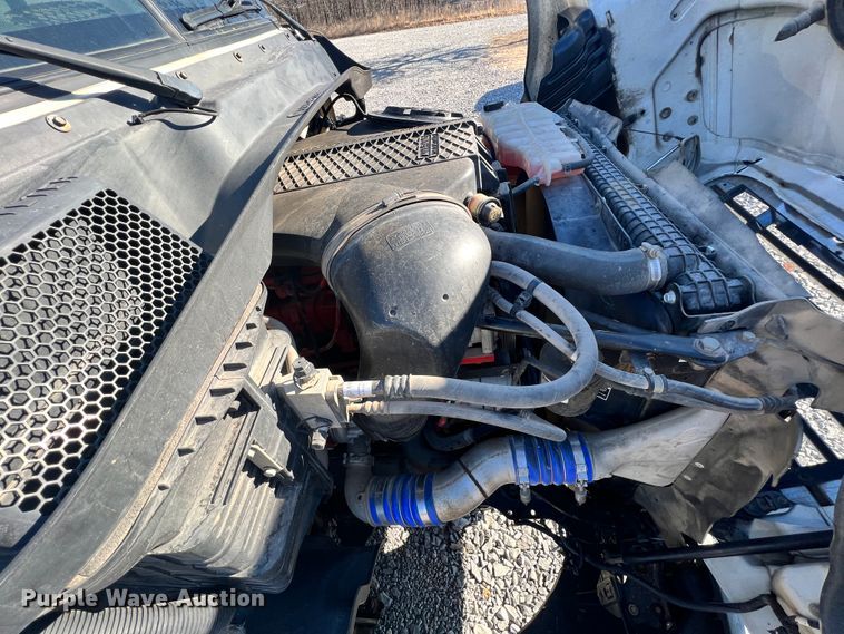 image for item ID9718 2013 Freightliner Cascadia  semi truck