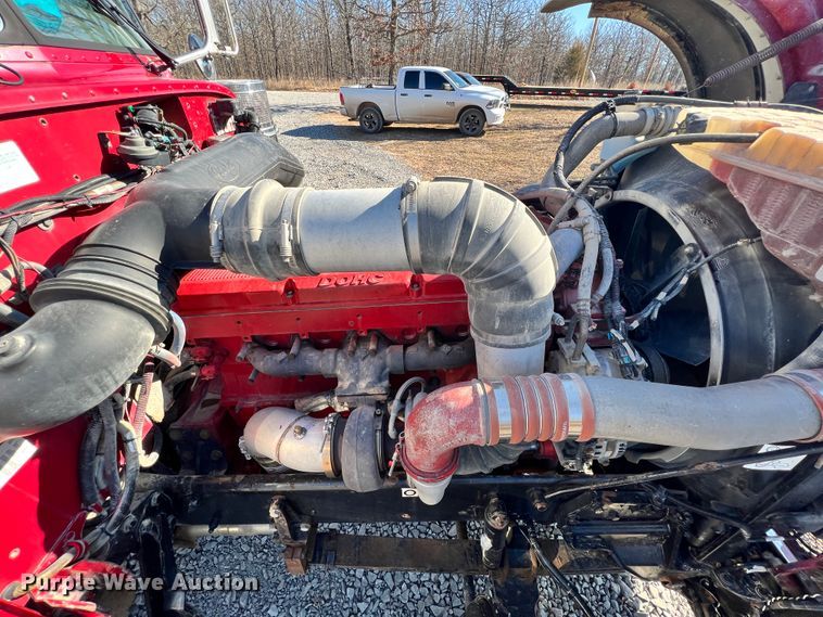 image for item ID9719 2009 Peterbilt 389  semi truck