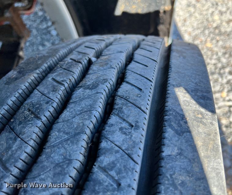 image for item ID9719 2009 Peterbilt 389  semi truck