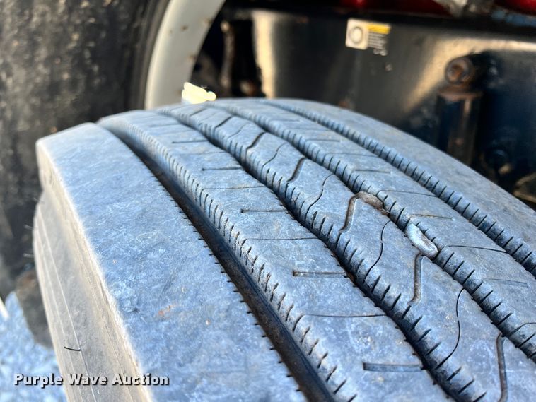 image for item ID9719 2009 Peterbilt 389  semi truck