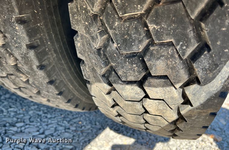 image for item ID9719 2009 Peterbilt 389  semi truck