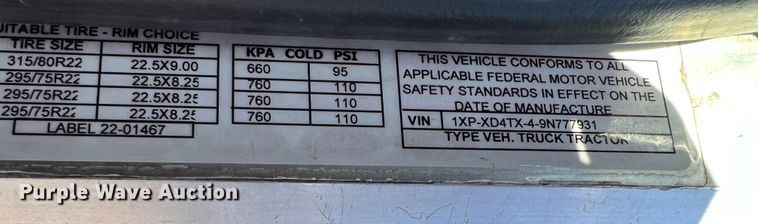 image for item ID9719 2009 Peterbilt 389  semi truck