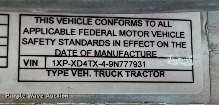 image for item ID9719 2009 Peterbilt 389  semi truck