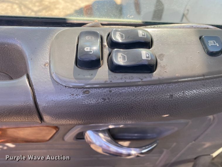 image for item IG9710 2007 Peterbilt 357  truck cab and chassis