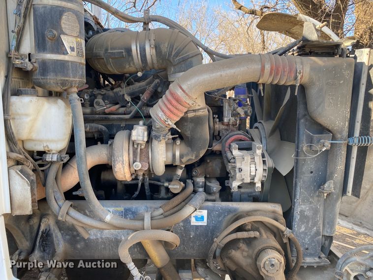 image for item IG9710 2007 Peterbilt 357  truck cab and chassis