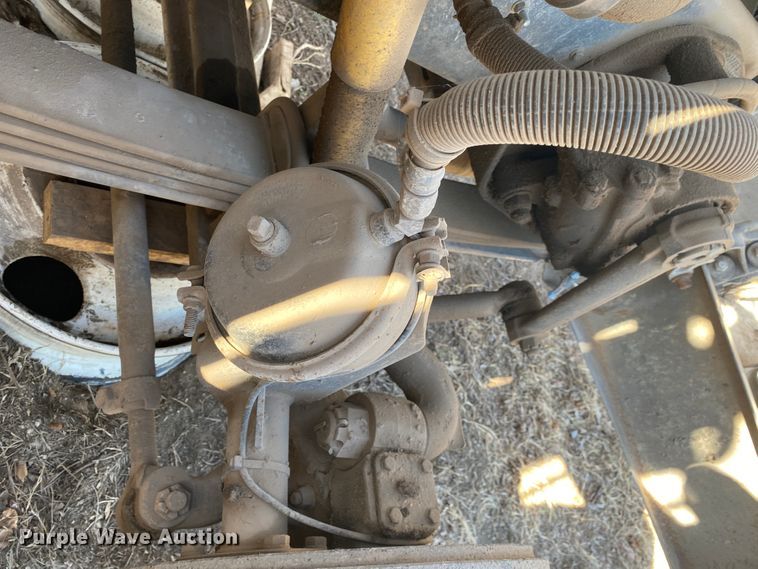 image for item IG9710 2007 Peterbilt 357  truck cab and chassis