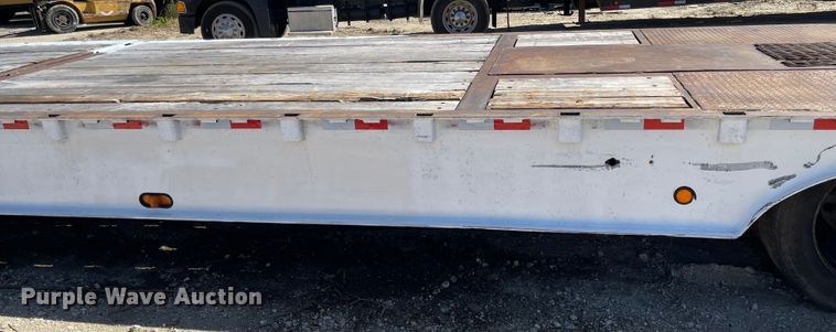 image for item IJ9718 2001 Dakota Trail-eze  drop deck trailer