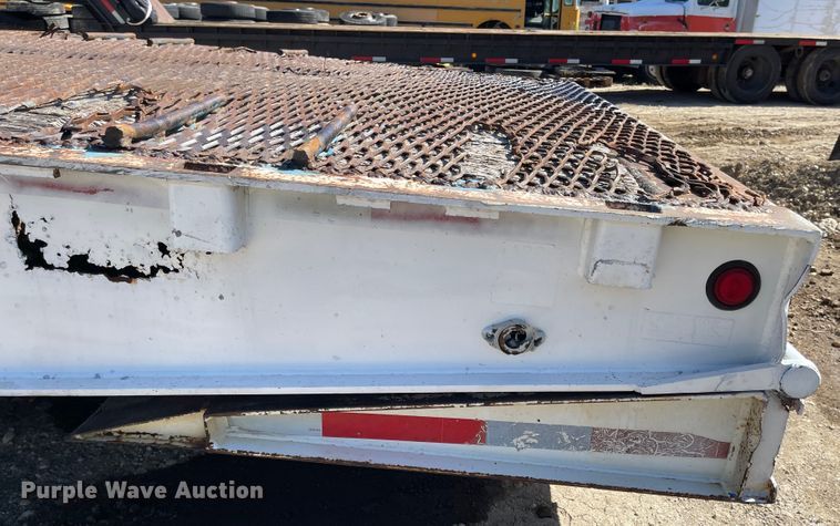 image for item IJ9718 2001 Dakota Trail-eze  drop deck trailer