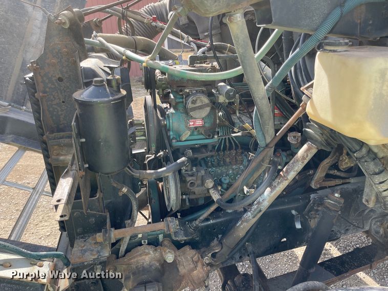 image for item IJ9741 1986 International 2155  semi truck