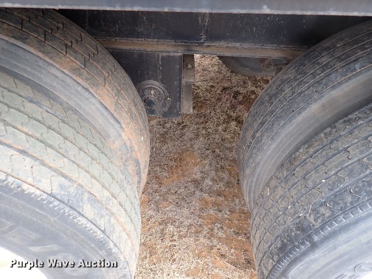 image for item IS9477 1997 Aztec  flatbed trailer