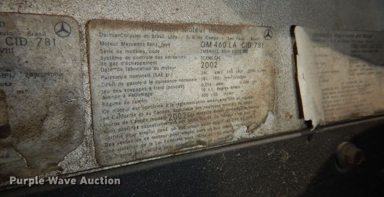 image for item JE9619 2003 Freightliner FL112  semi truck