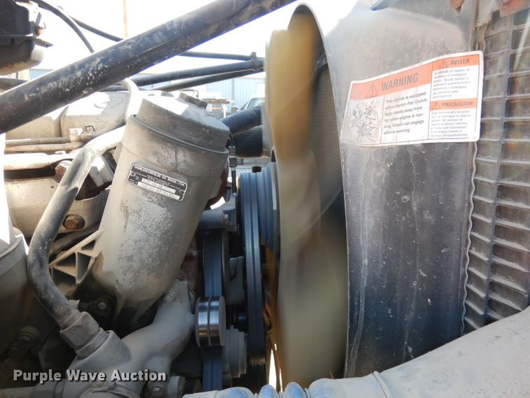 image for item JE9619 2003 Freightliner FL112  semi truck