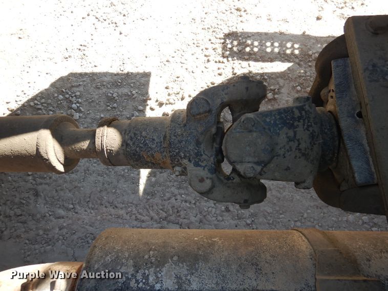 image for item JE9619 2003 Freightliner FL112  semi truck