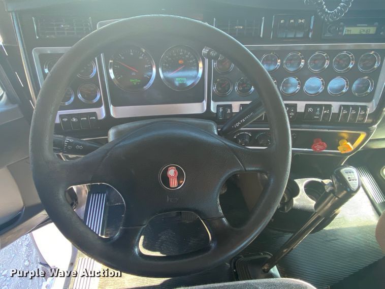 image for item JN9178 2009 Kenworth T800  winch truck