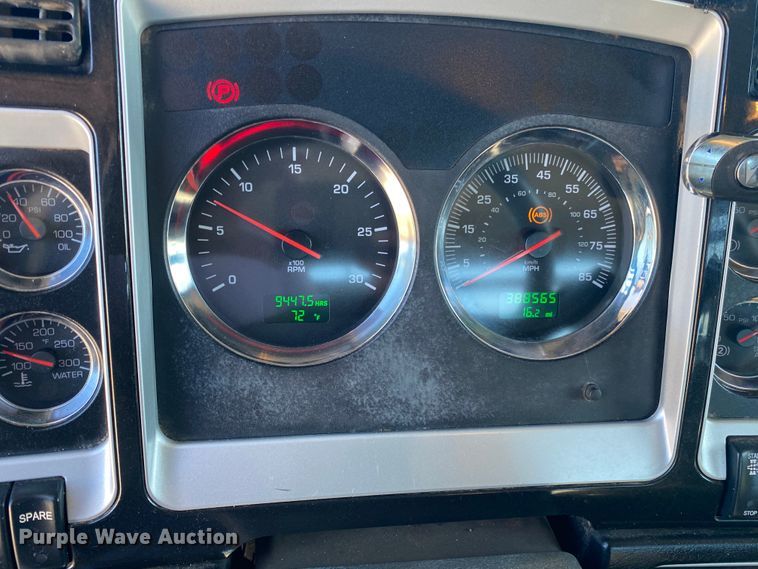 image for item JN9178 2009 Kenworth T800  winch truck