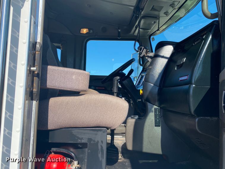 image for item JN9178 2009 Kenworth T800  winch truck