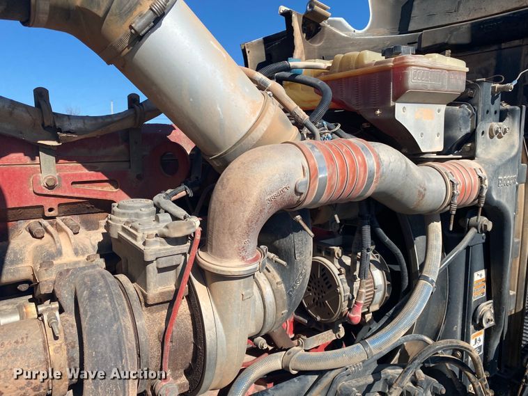 image for item JN9178 2009 Kenworth T800  winch truck