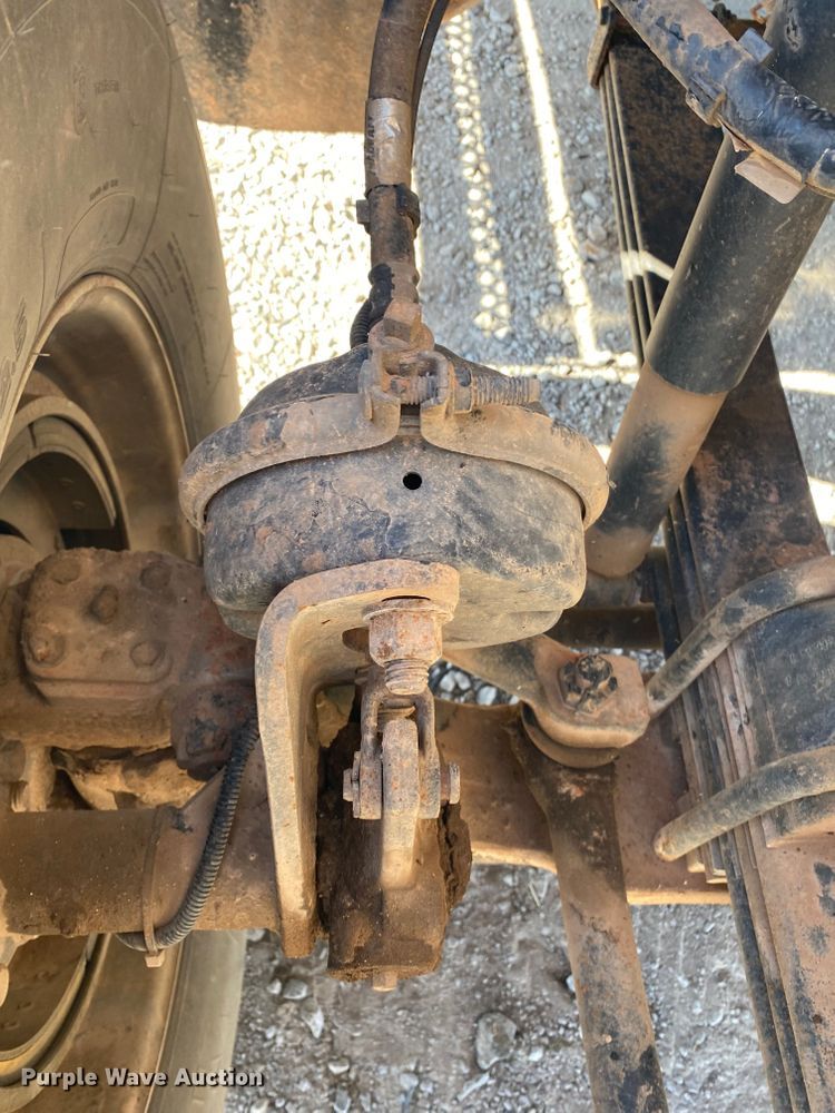 image for item JN9178 2009 Kenworth T800  winch truck