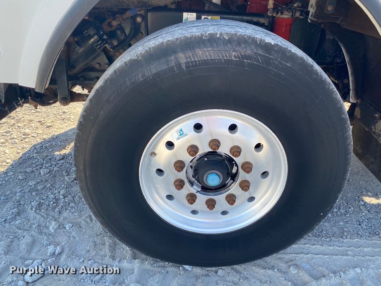 image for item JN9178 2009 Kenworth T800  winch truck