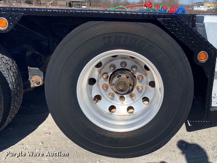 image for item JN9178 2009 Kenworth T800  winch truck