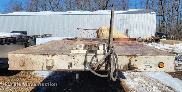 image for item JP9032 1994 Landoll 317A  drop deck equipment trailer