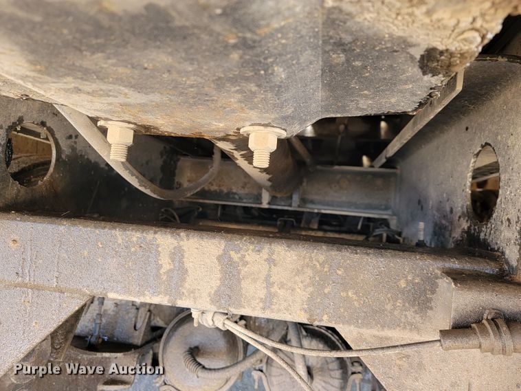 image for item JP9032 1994 Landoll 317A  drop deck equipment trailer