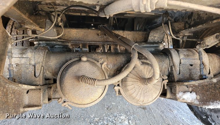 image for item JP9032 1994 Landoll 317A  drop deck equipment trailer