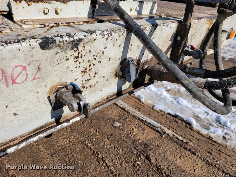 image for item JP9032 1994 Landoll 317A  drop deck equipment trailer